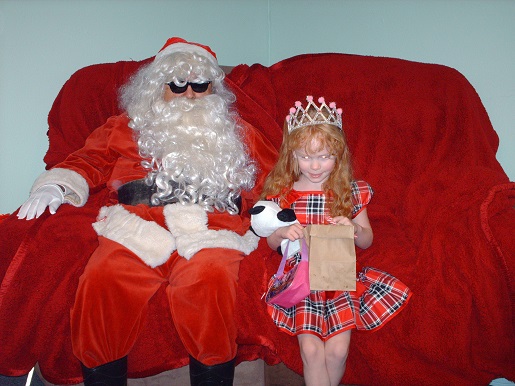 Blind Santa and a little girl